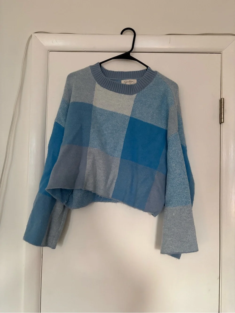 Jessica Simpson Blue Plaid Cropped Crewneck Sweater